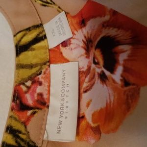 Multicolored Tshirt dress qith zipper front, quarter length sleeves by NY and Co